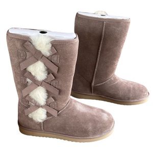 Kookaburra By Ugg Victoria Boots